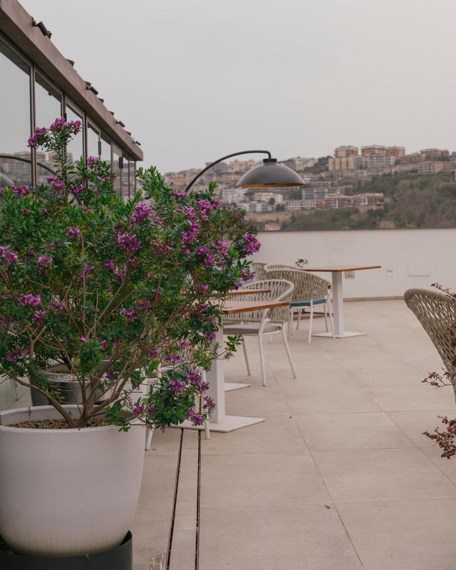 Hotel De Bonart Naples, Curio Collection By Hilton Esterno foto